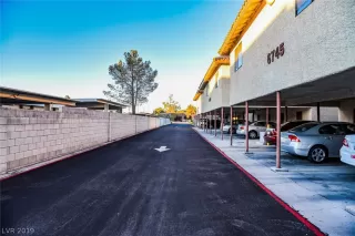 Photo #3: 2078884 Listing