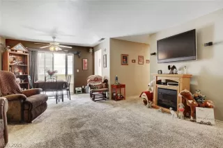 Photo #5: 2078903 Listing