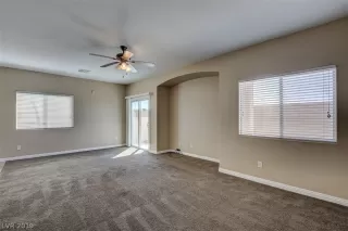 Photo #6: 2078937 Listing