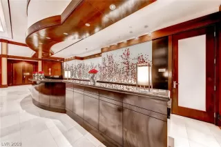 Photo #2: 2078949 Listing