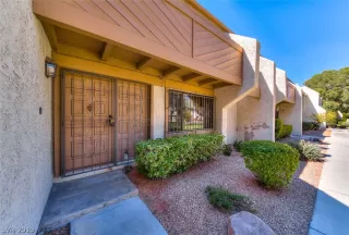 Photo #2: 2078969 Listing