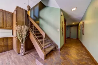 Photo #3: 2078969 Listing