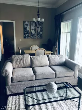 Photo #5: 2078989 Listing 