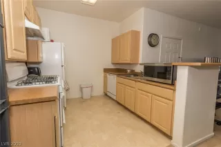 Photo #3: 2079020 Listing