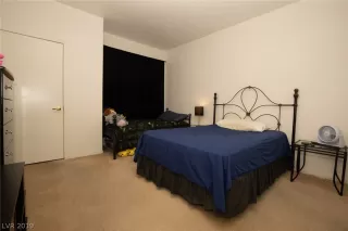 Photo #4: 2079020 Listing