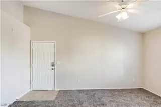 Photo #5: 2079030 Listing 