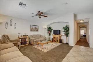 Photo #6: 2079051 Listing 