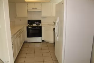 Photo #2: 2079071 Listing 