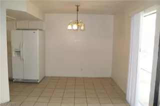 Photo #6: 2079071 Listing 