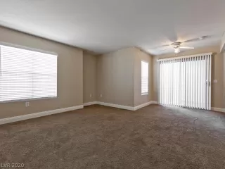 Photo #4: 2079090 Listing