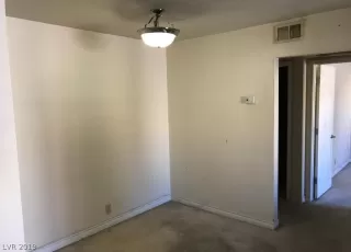 Photo #2: 2079305 Listing