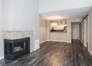 Photo #1: 2079332 Listing