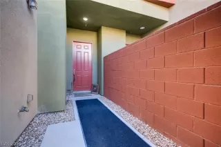 Photo #1: 2079353 Listing 