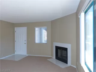 Photo #5: 2079369 Listing 