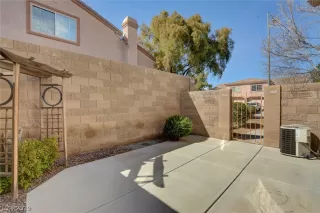 Photo #2: 2079408 Listing 