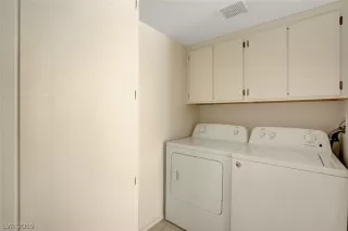 Photo #6: 2079408 Listing 