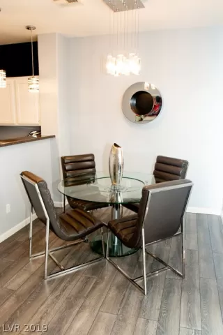 Photo #4: 2079415 Listing