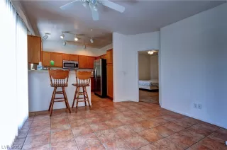 Photo #3: 2079490 Listing