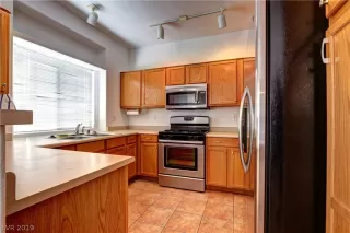 Photo #4: 2079490 Listing