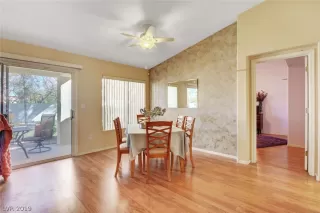 Photo #3: 2079518 Listing 