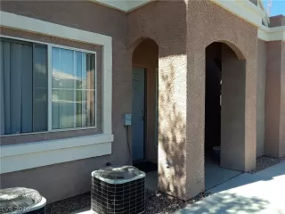 Photo #3: 2079521 Listing