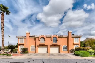 Photo #1: 2079543 Listing 