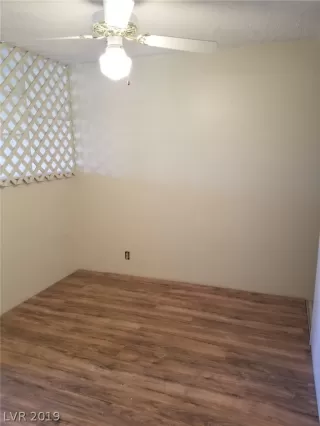 Photo #3: 2079552 Listing 