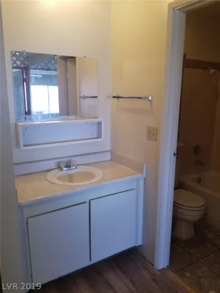 Photo #4: 2079552 Listing 