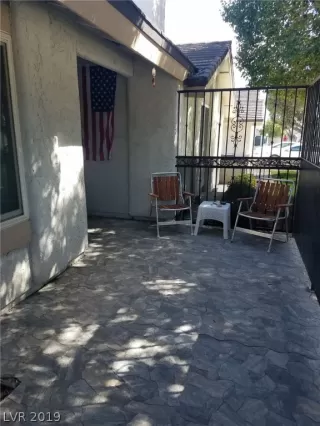 Photo #2: 2079563 Listing