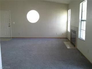 Photo #5: 2079568 Listing