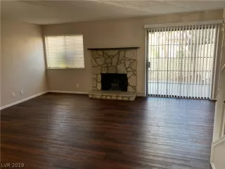 Photo #4: 2079574 Listing