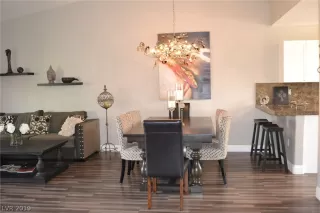 Photo #4: 2079626 Listing 