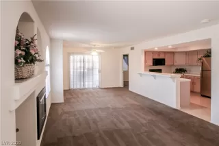 Photo #3: 2079677 Listing