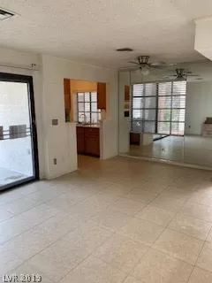 Photo #1: 2079691 Listing 