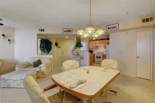 Photo #2: 2079701 Listing