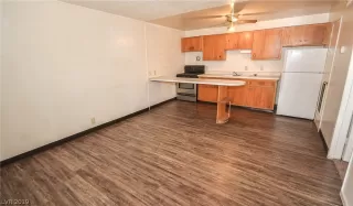 Photo #2: 2079731 Listing