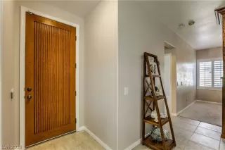 Photo #5: 2079766 Listing