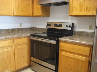 Photo #6: 2079810 Listing 