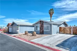 Photo #1: 2079817 Listing 