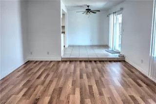 Photo #4: 2079817 Listing 