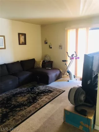 Photo #4: 2079855 Listing