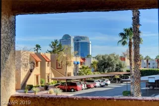 Photo #4: 2079871 Listing 