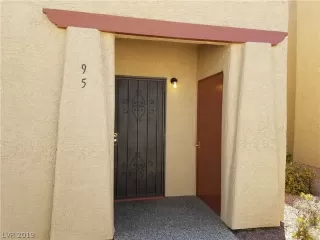 Photo #5: 2079871 Listing 