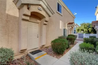 Photo #1: 2079897 Listing 