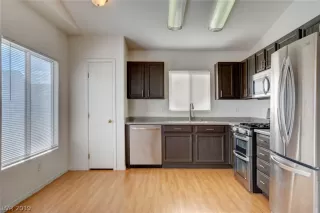 Photo #3: 2079897 Listing 