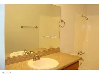 Photo #4: 2079905 Listing