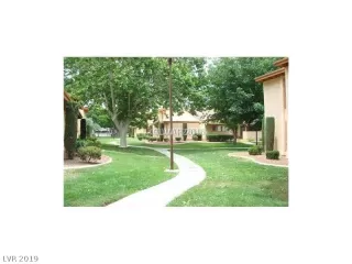Photo #5: 2079905 Listing