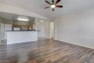 Photo #3: 2079950 Listing