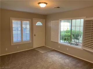 Photo #5: 2080143 Listing 