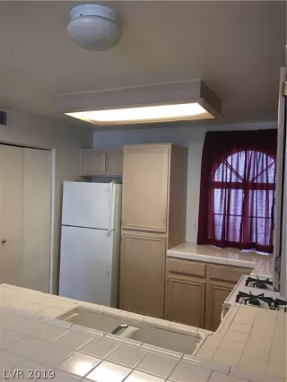 Photo #2: 2080195 Listing 